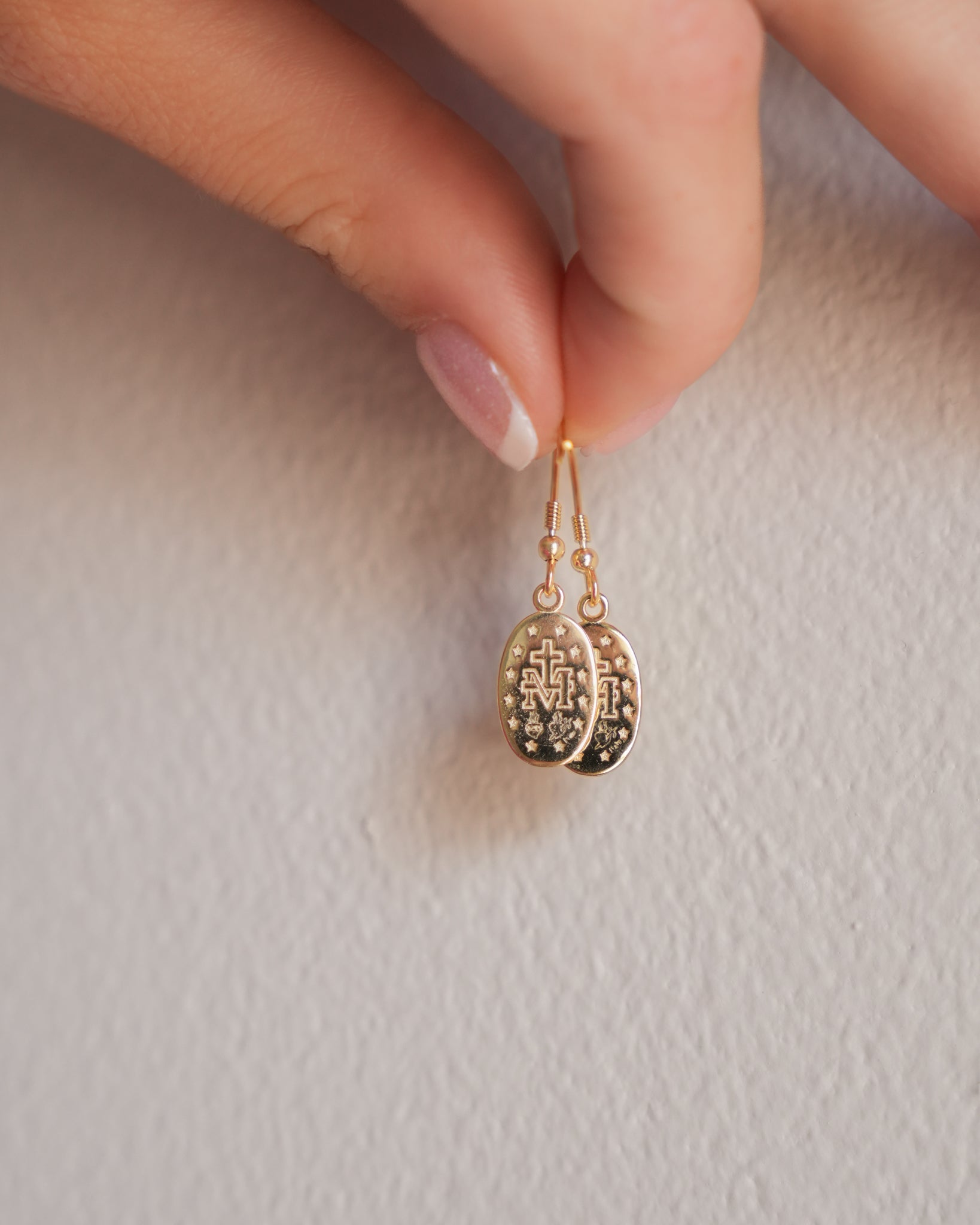 Miraculous Medal Earrings (gold)